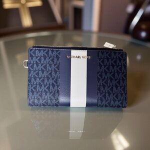 Michael Kors Smartphone Wallet